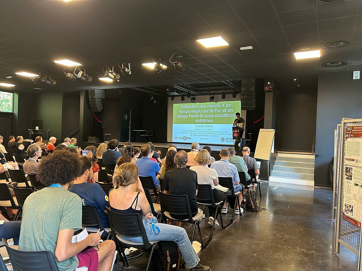 Presentation at the Forum des Hautes Pressions