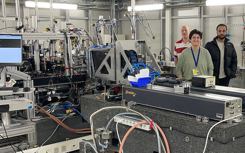 The HotCore team at the ID27 beamline of the ESRF in March 2025