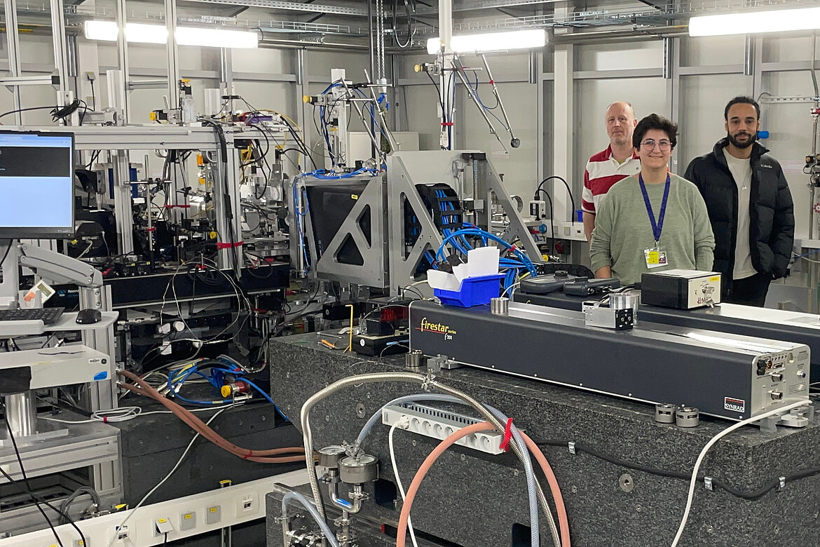 The HotCore team at the ID27 beamline of the ESRF in March 2025