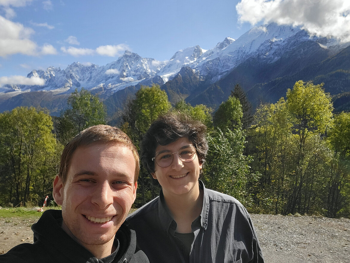 Hélène Ginestet and Léo Carin at the Solid Earth Doctoral School, Les Houches, France